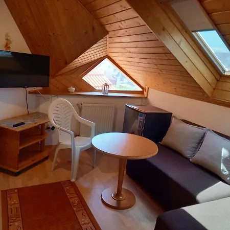 Gasthof Hevizi Fecskefeszek 3*