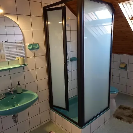Konukevi Hevizi Fecskefeszek Hévíz
