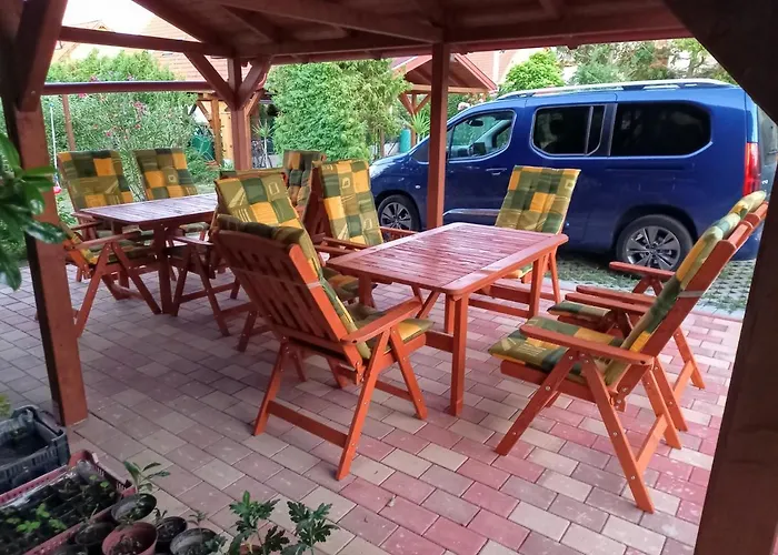 Hevizi Fecskefeszek ゲストハウス ヘーヴィーズ