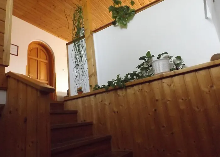 ゲストハウス Hevizi Fecskefeszek